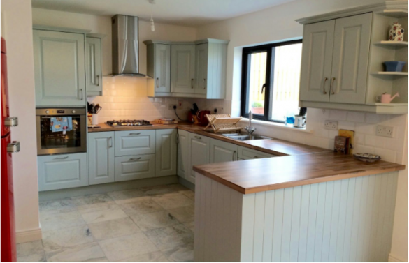 Gredorwood recent fitted kitchen